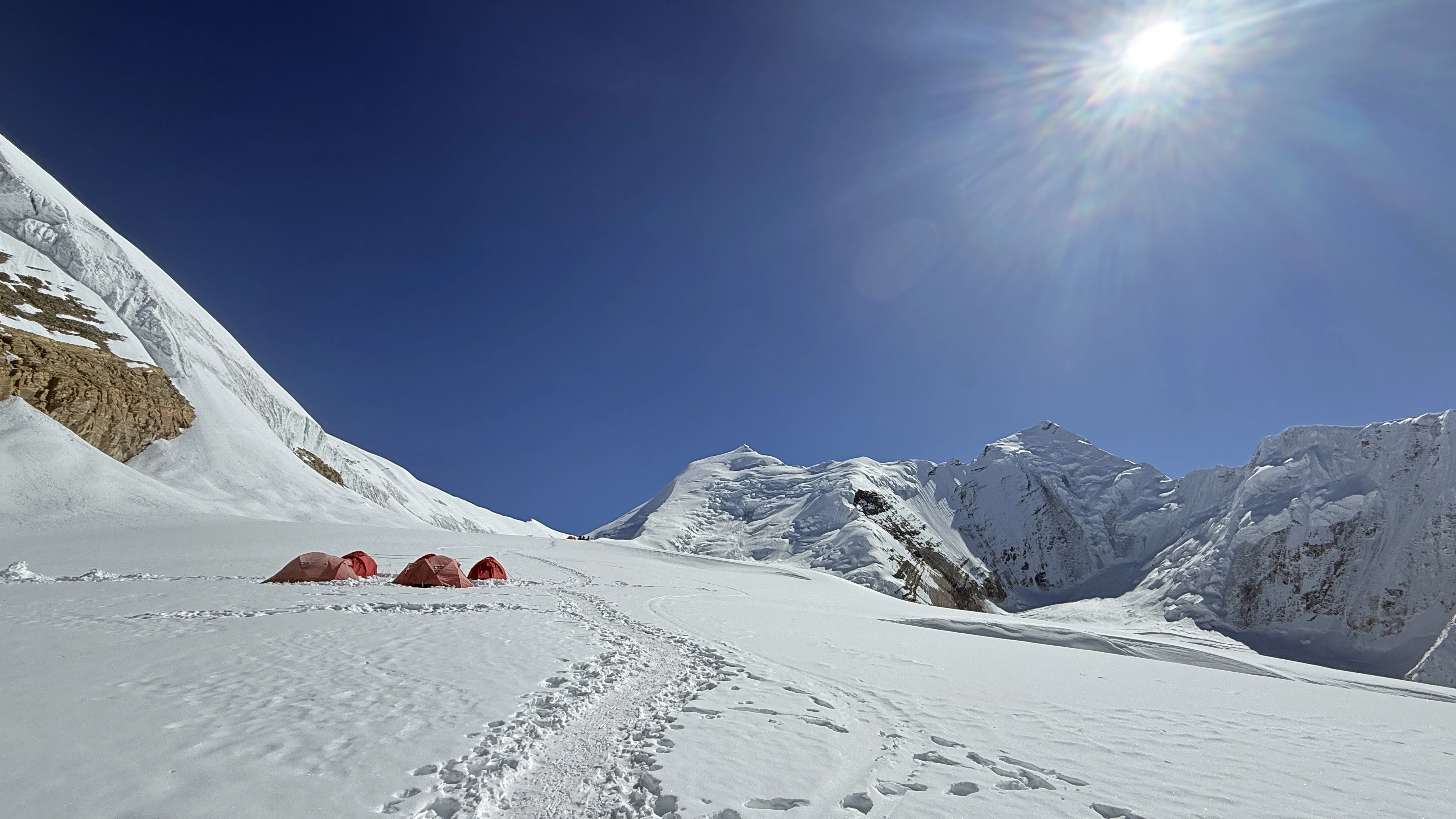 HIMLUNG HIMAL EXPEDITION